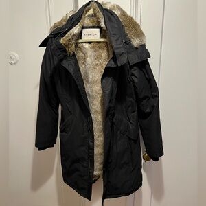 Gently worn Aritzia Babaton Oskar Parka waterproof/goose down jacket